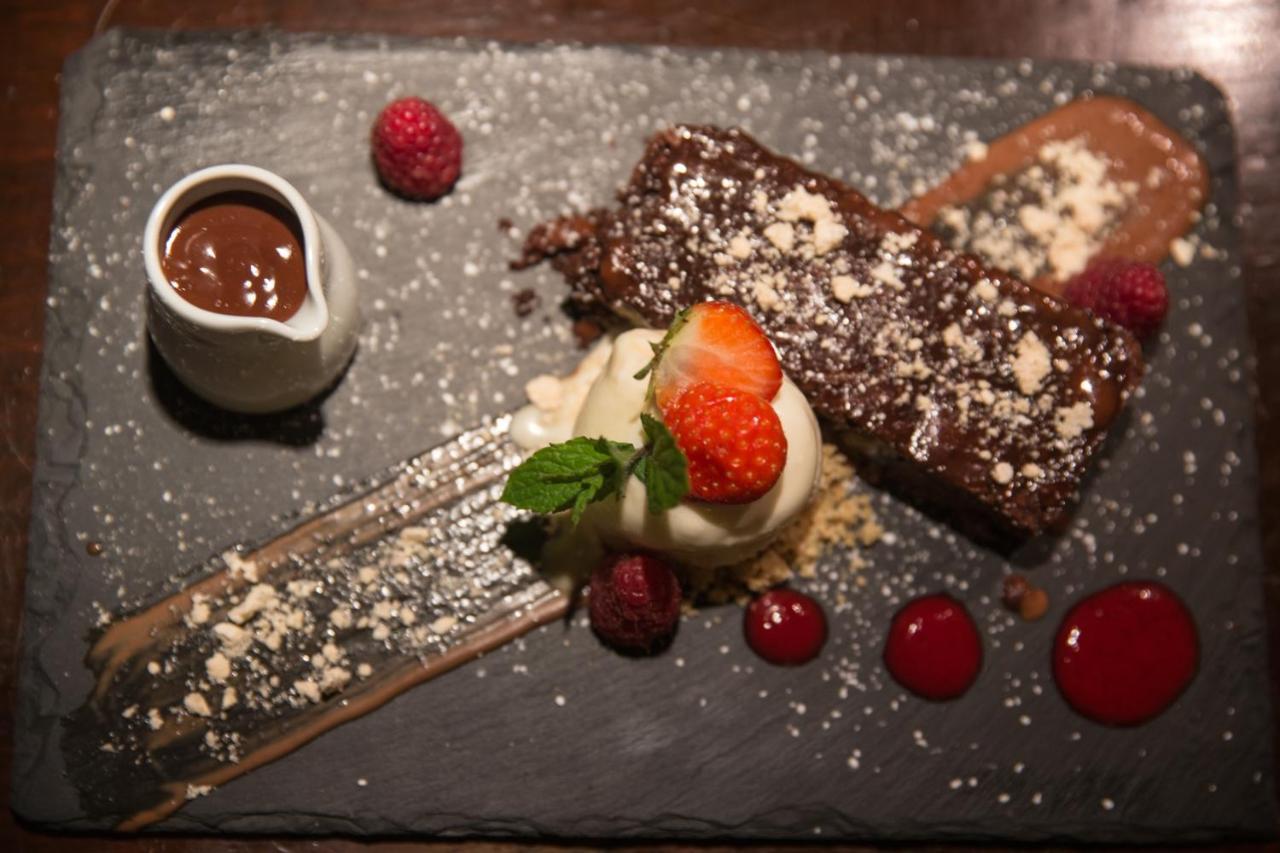 The Cott Inn Totnes Bagian luar foto